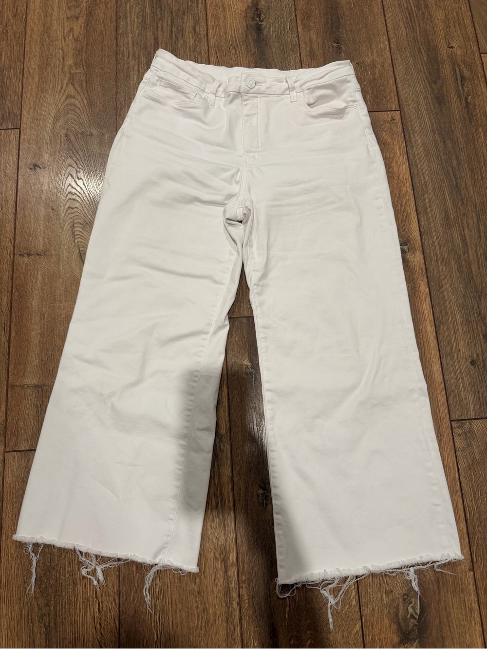 Kut from the Kloth White Wide-Leg Crop Jeans with Raw Hem